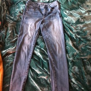 American eagle super stretch jeans size 6 light wash